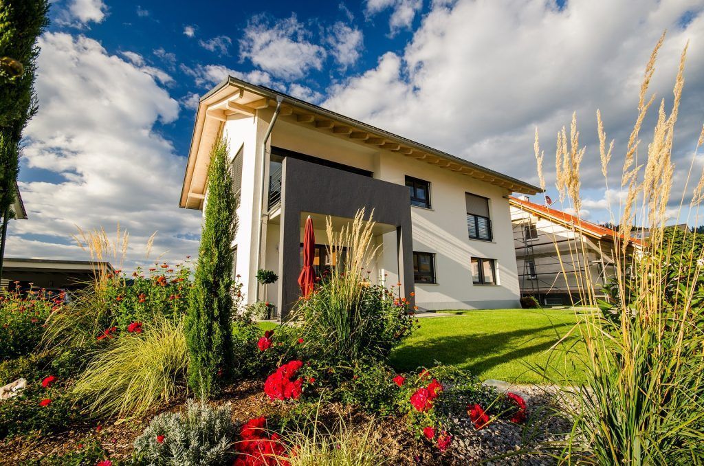 10 ventajas de vivir en una vivienda unifamiliar con parcela parcela, construccion, arquitectura, alicante,